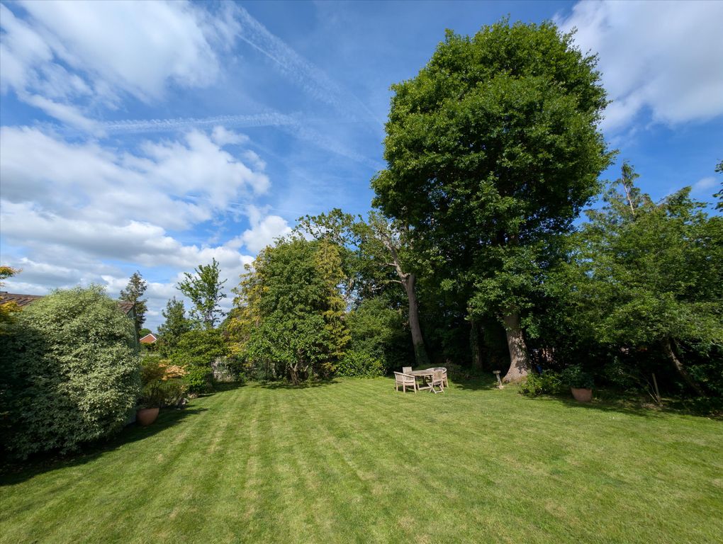 Property photo 2 of 26 Image