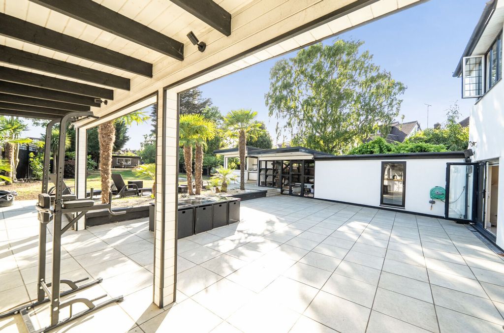 Property photo 2 of 28 1486480-22-6A5674...