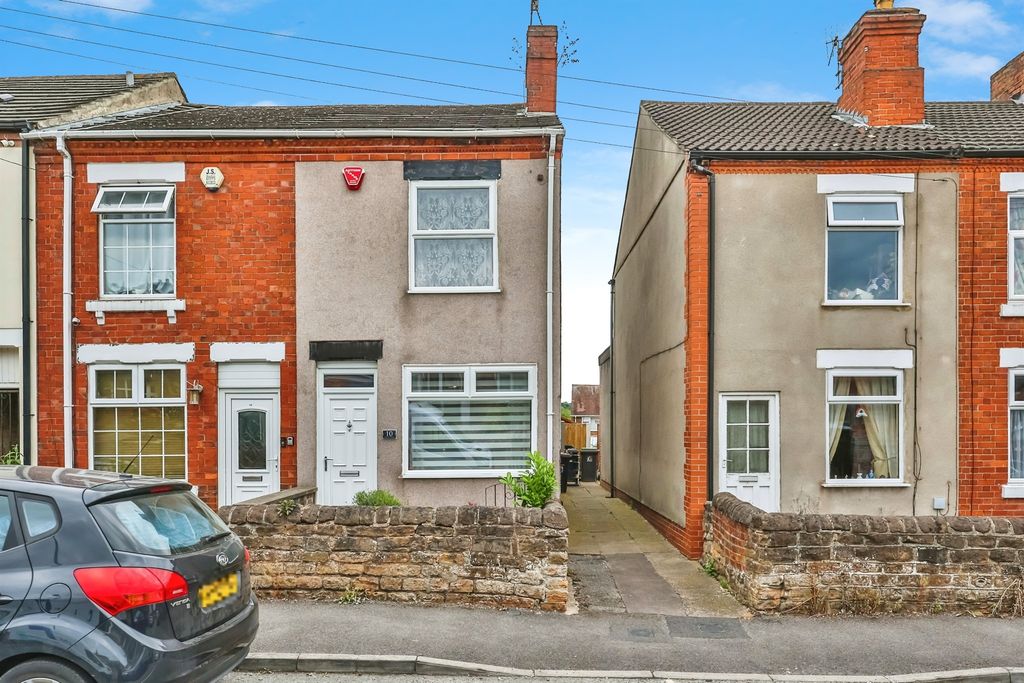 Property photo 2 of 17