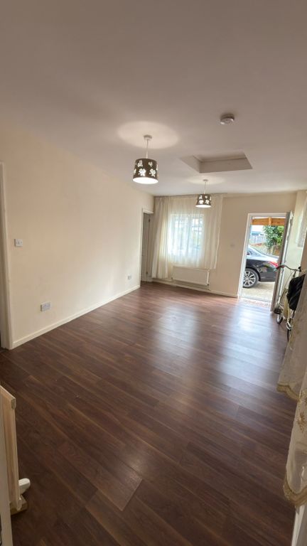 Property photo 1 of 9 One Bedroom Ground Floor Flat In Cheshunt