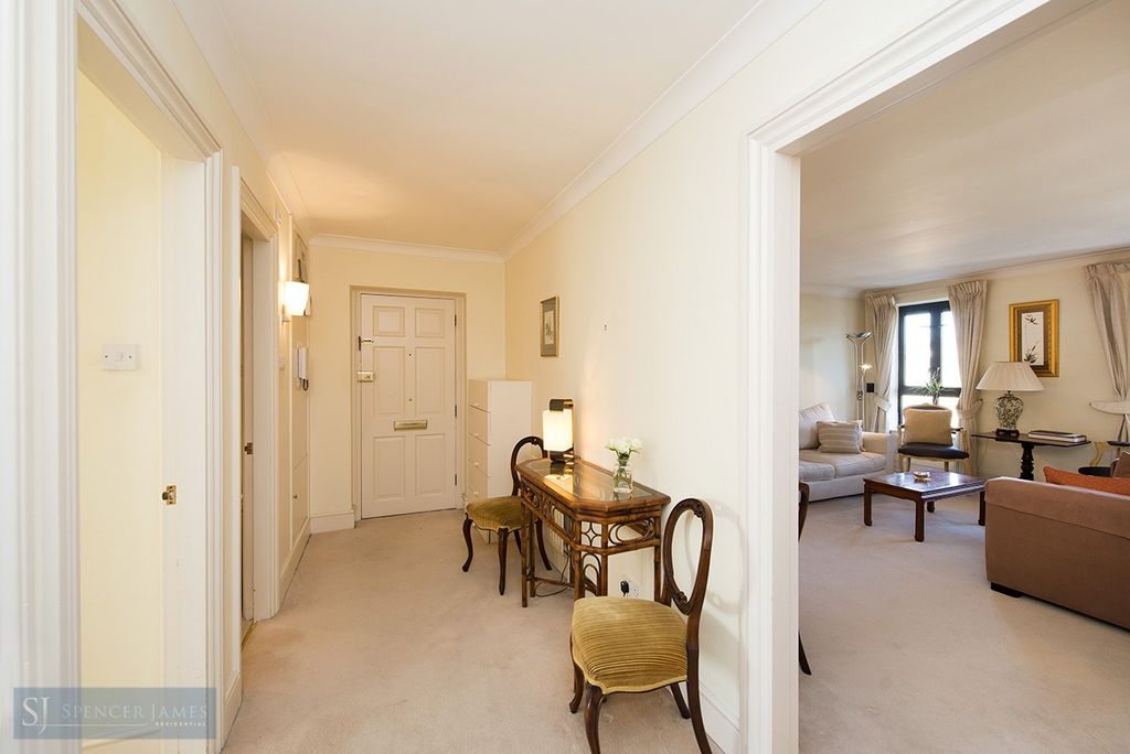 Property photo 2 of 14 4
