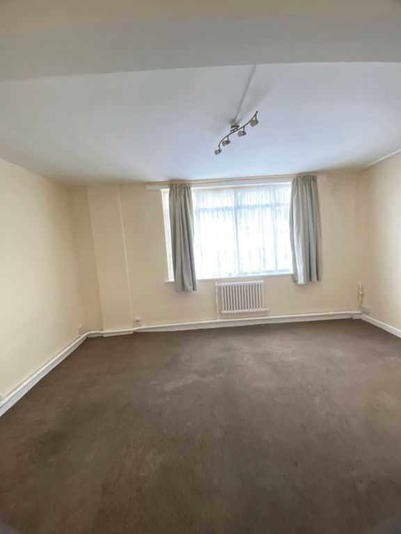 Property photo 2 of 3