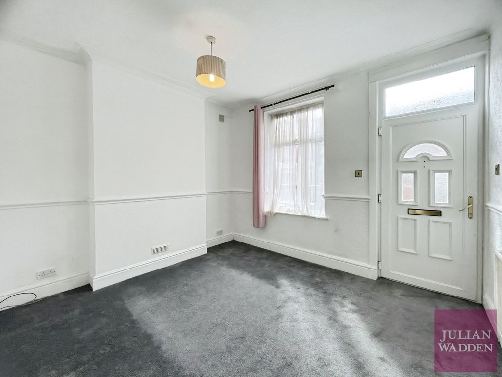 Property photo 3 of 15 Picture No. 11