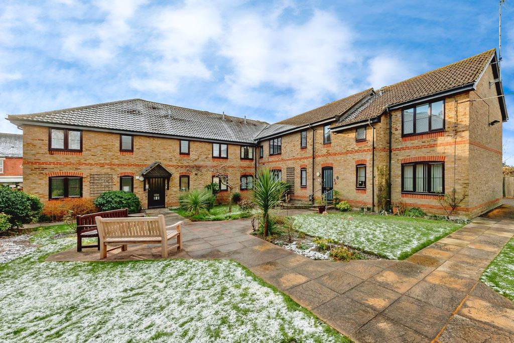 Property photo 1 of 20