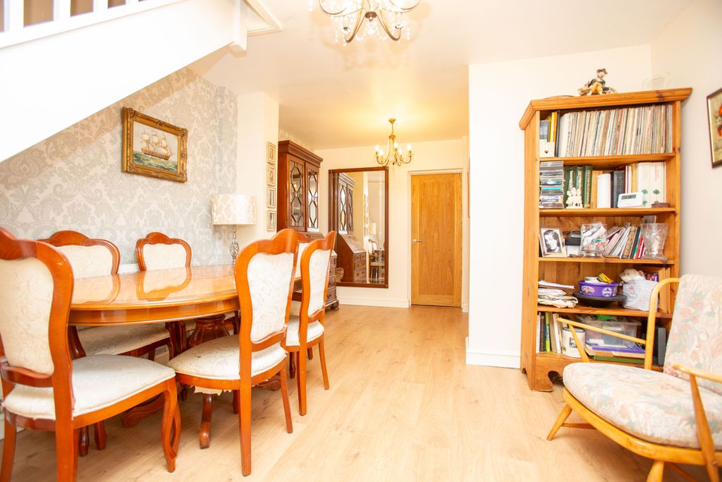 Property photo 3 of 21 Mw-9318