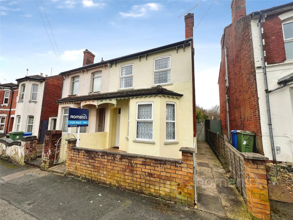 Property photo 1 of 19 Picture No. 34