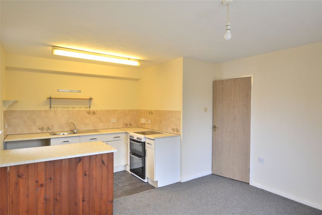 Property photo 2 of 8 Picture No. 19
