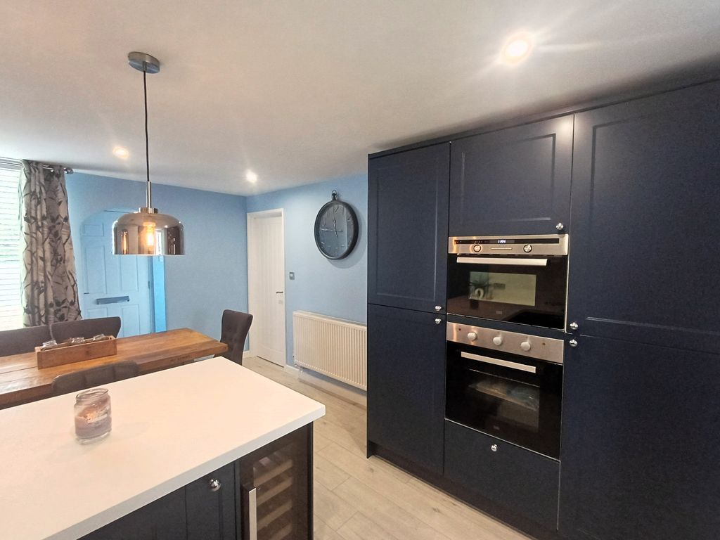 Property photo 3 of 19 Kitchen/Diner