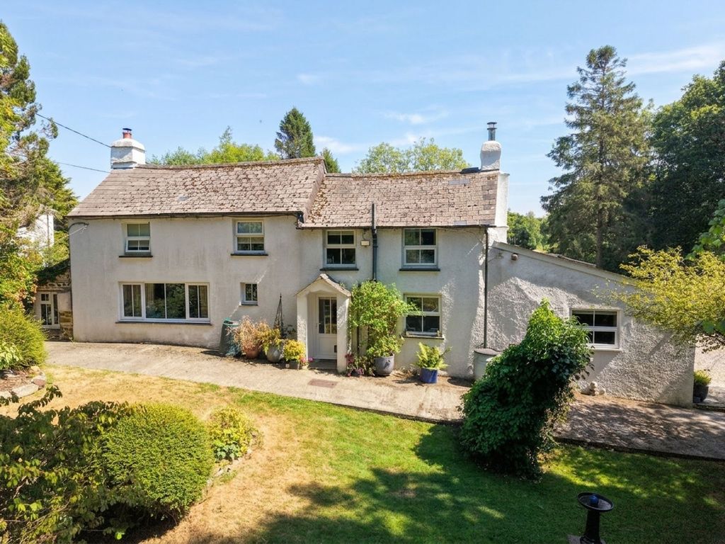 Property photo 1 of 28