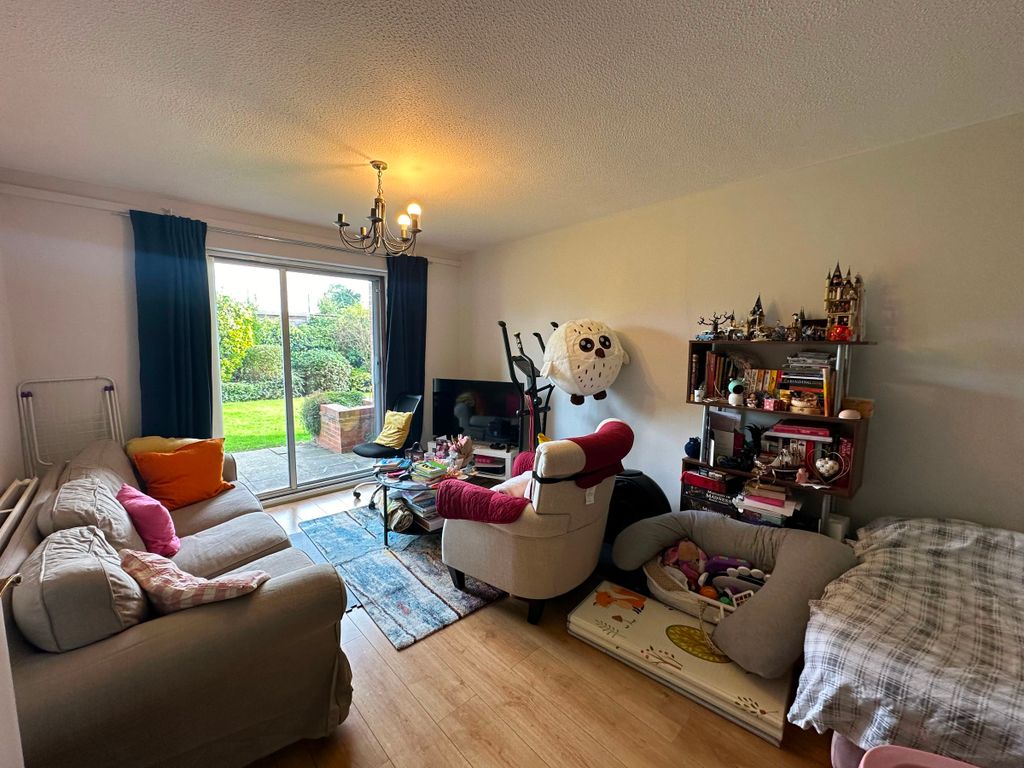 Property photo 2 of 8