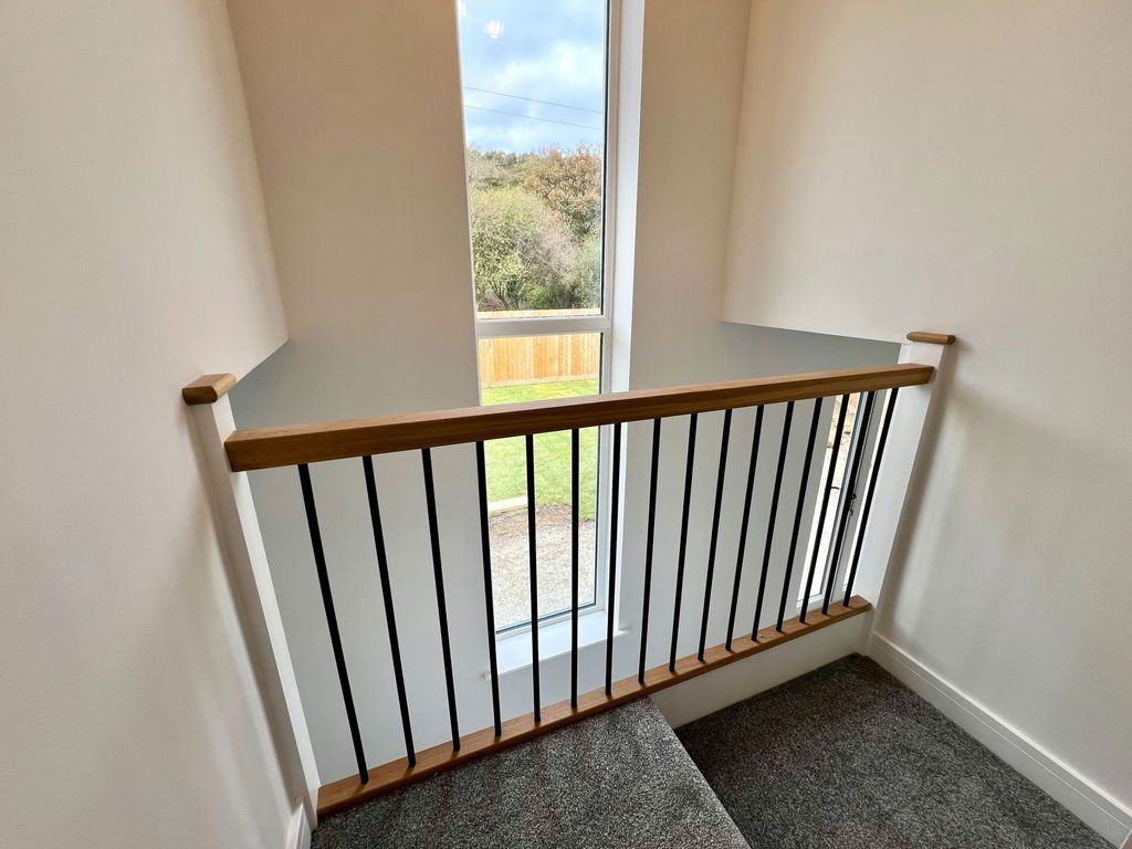 Property photo 3 of 24