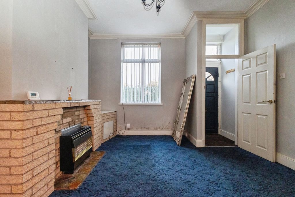 Property photo 2 of 15 Living Room