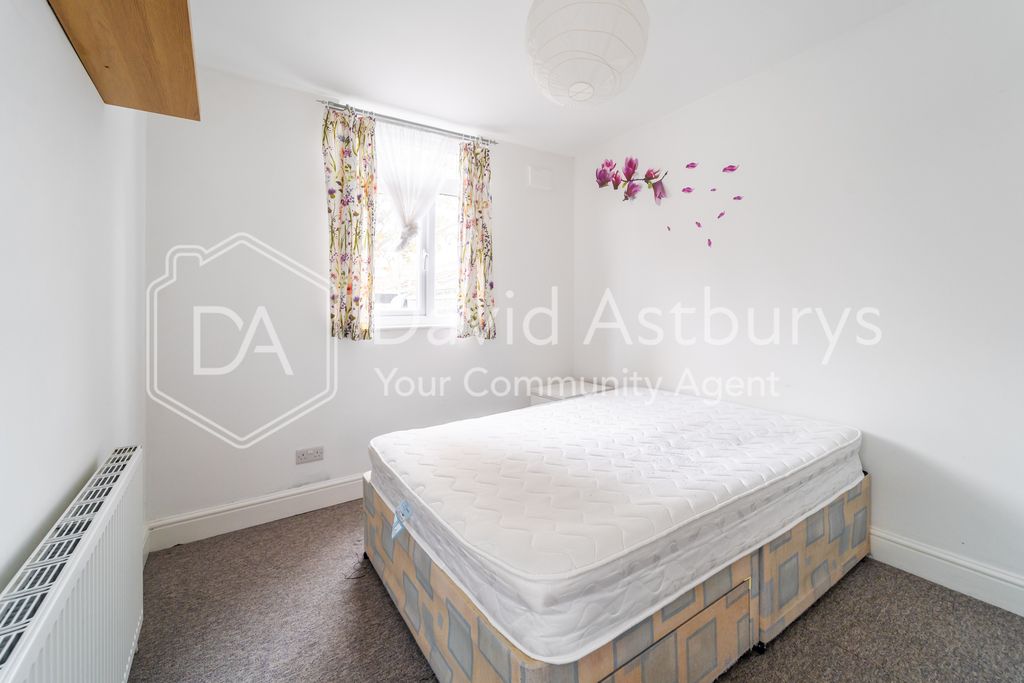 Property photo 2 of 5 Ndb00641