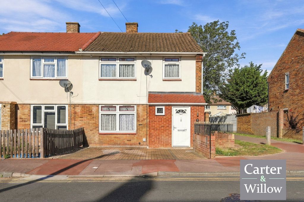 Property photo 1 of 25