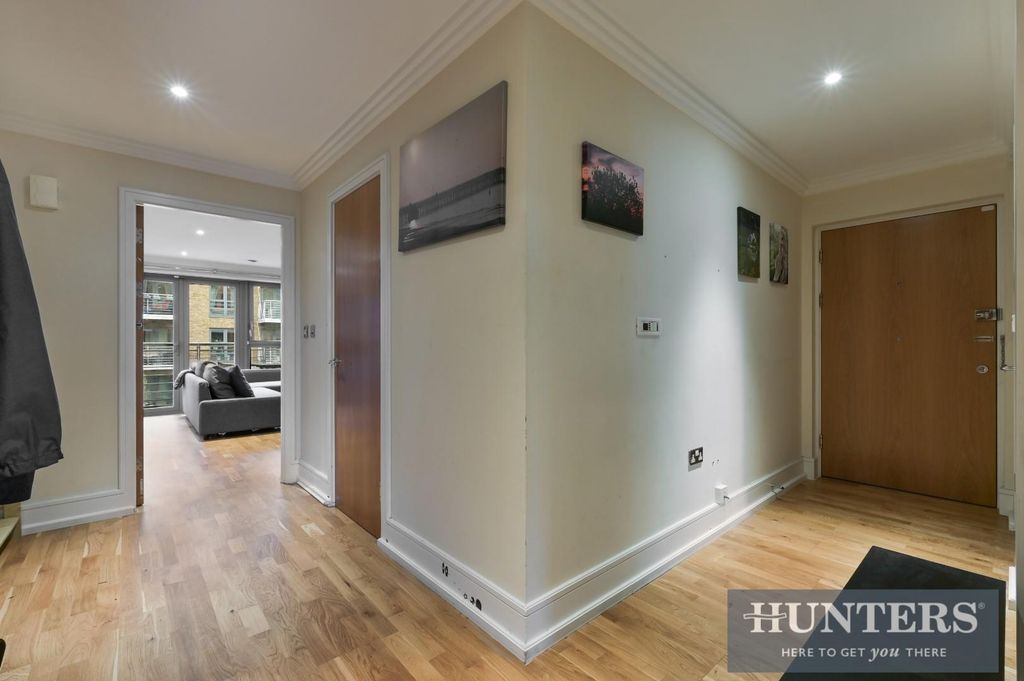 Property photo 2 of 14 Adams Quarter, 44-1.Jpg