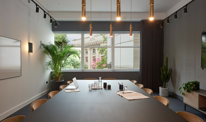 Property photo 2 of 8