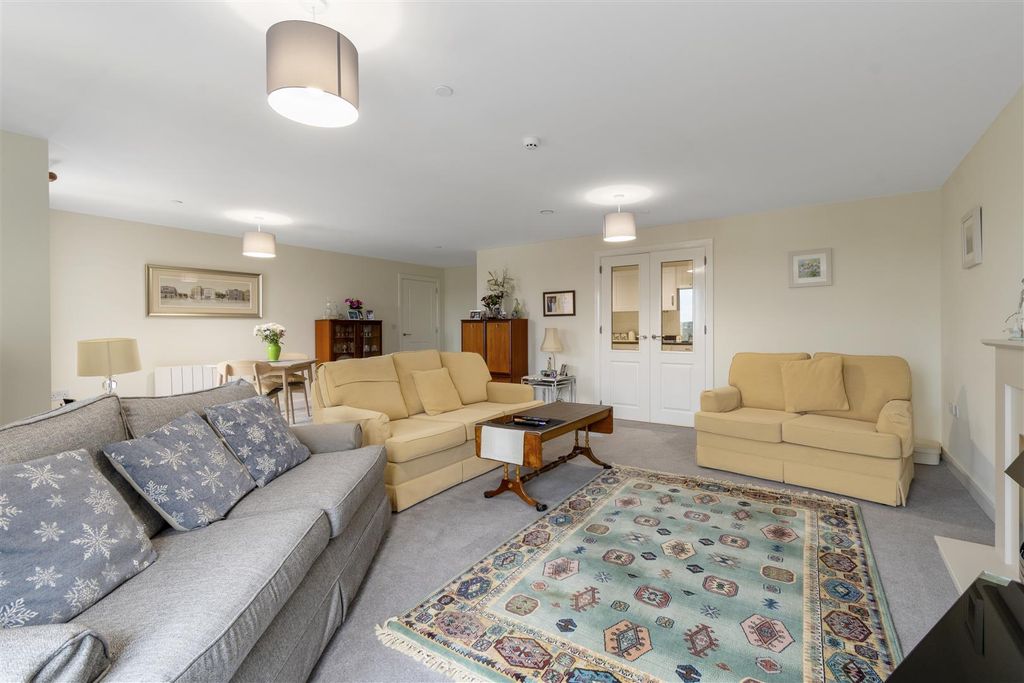 Additional image 6 of 3 bed flat for saleBroadleaf House, Birmingham Road, Sutton Coldfield B72