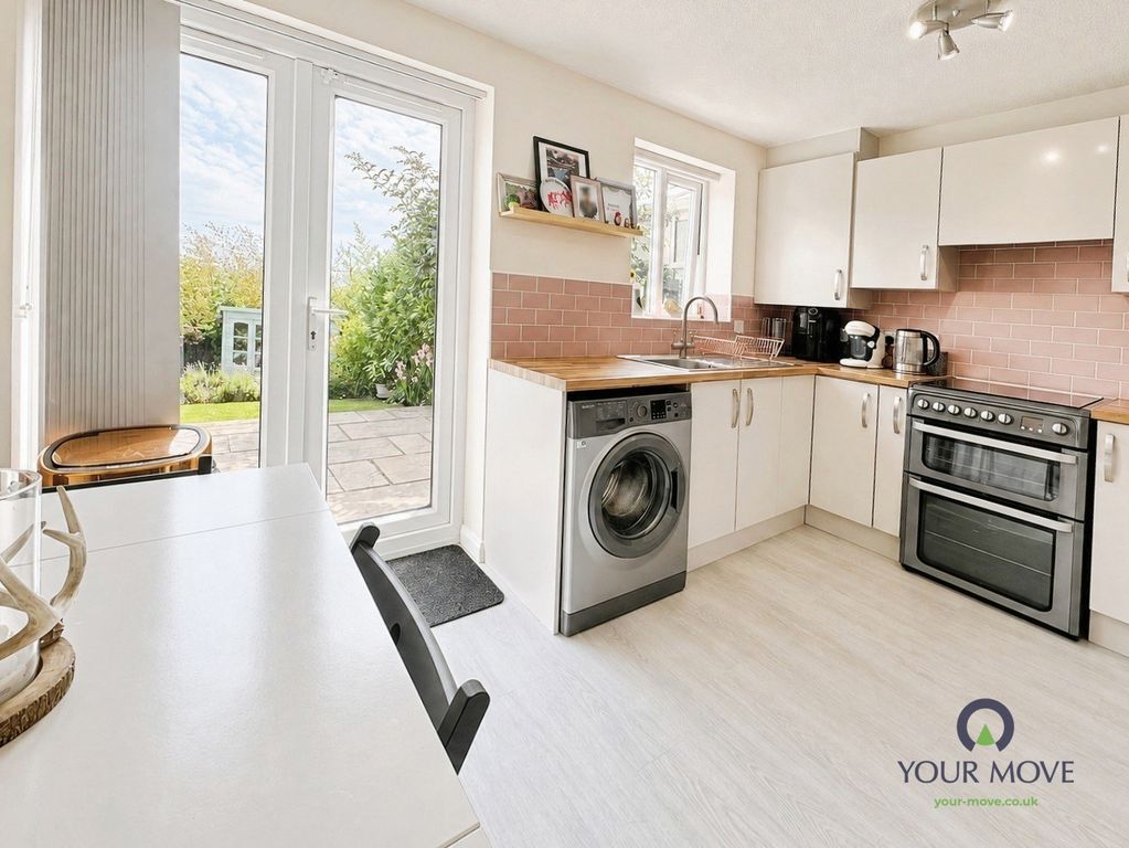 Property photo 3 of 14 Pbox-Img.Png