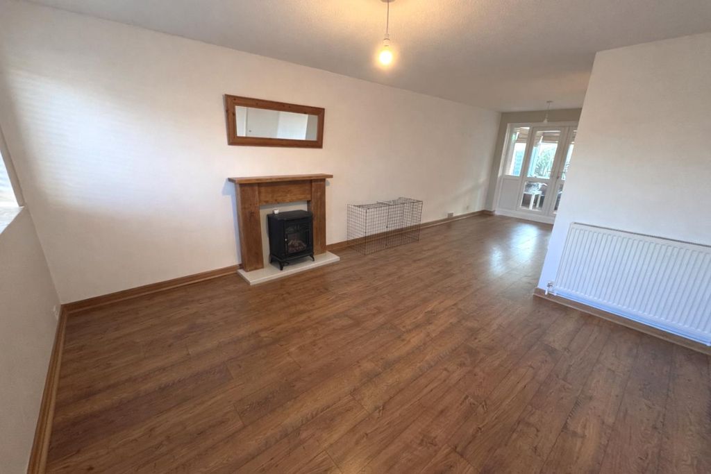 Property photo 2 of 14 7A9B67A4-4801-4Db6-Ac89-604Ed1Acb523.Png