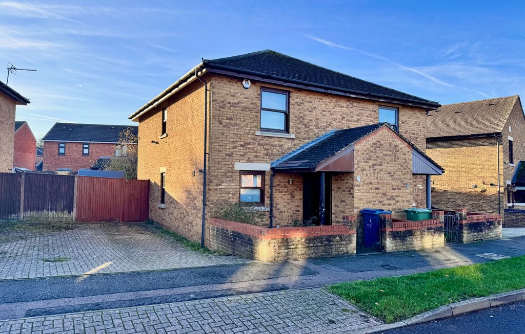 Property photo 1 of 14 Front Main