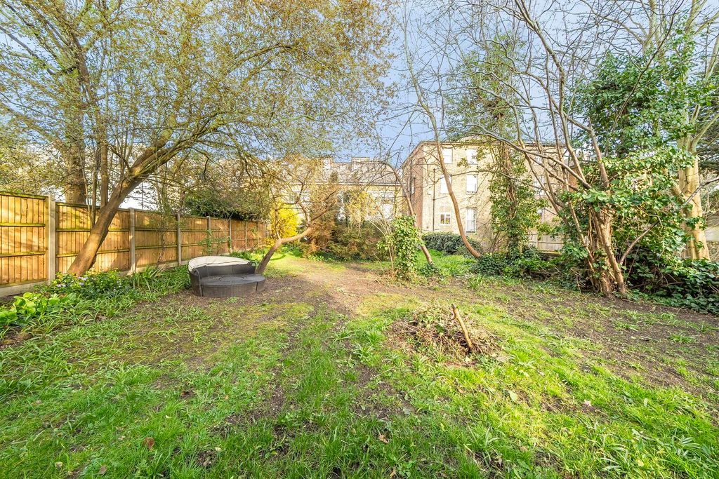 Property photo 1 of 26