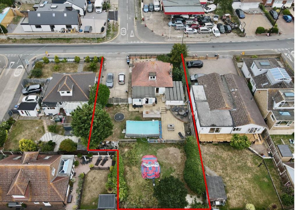 Property photo 3 of 16