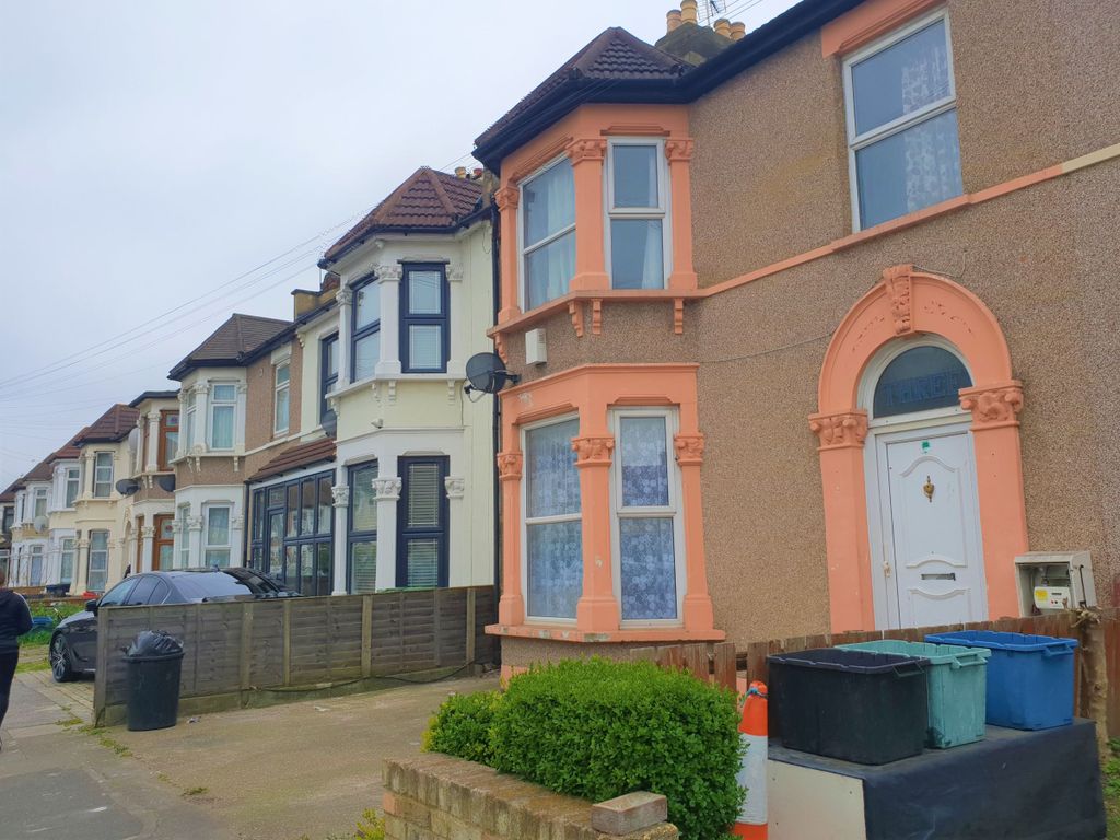 Property photo 1 of 6