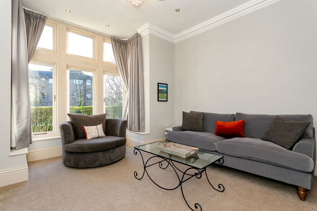Additional image 6 of 2 bed flat for saleRoseville Avenue, Harrogate HG1