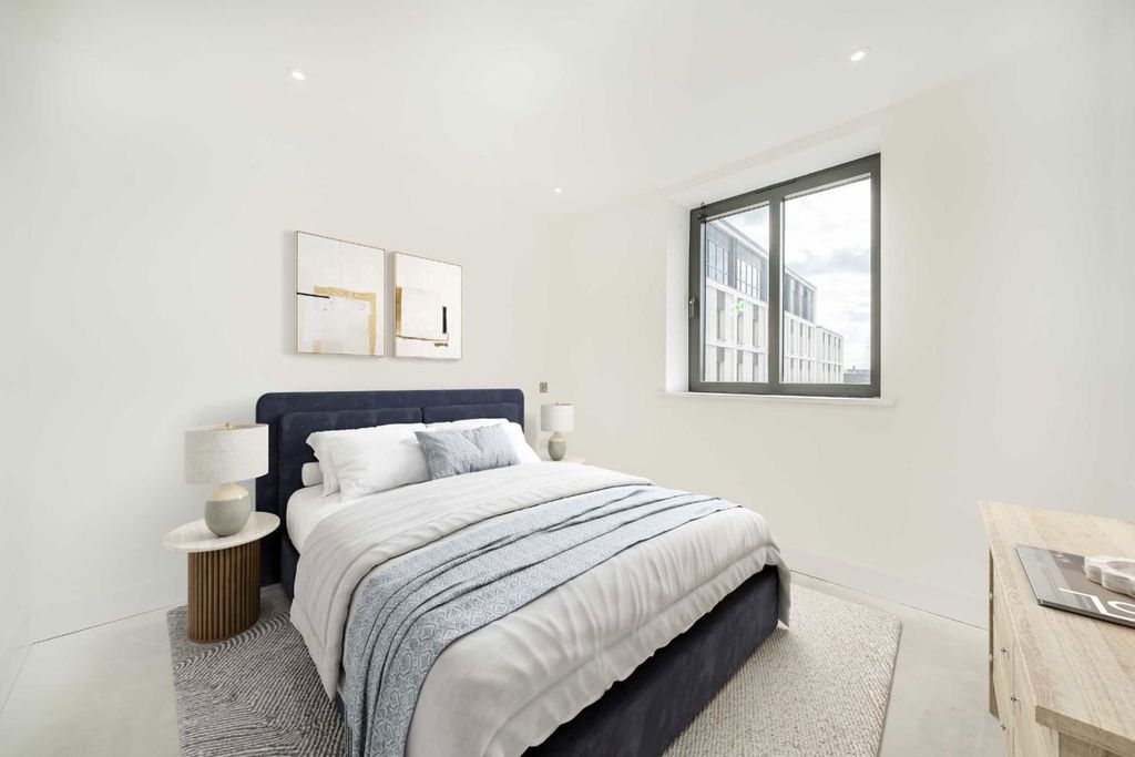 Property photo 3 of 8