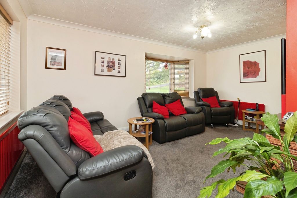 Property photo 2 of 23 Pbox-Img.Jpg