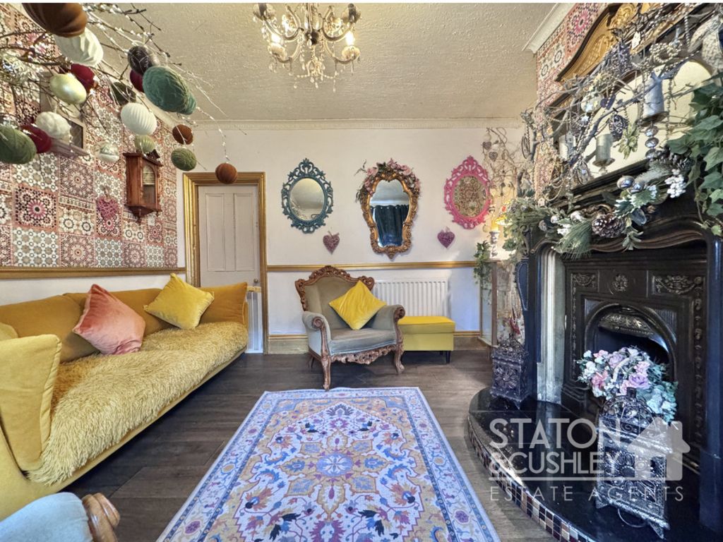 Property photo 2 of 27