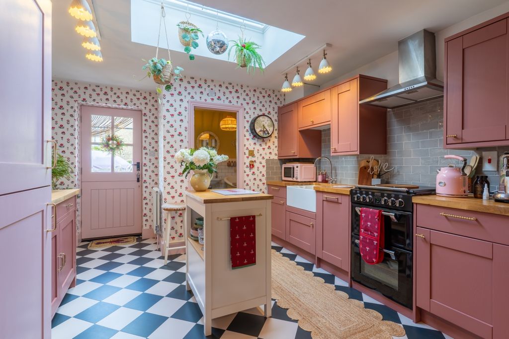 Property photo 3 of 19 5169104