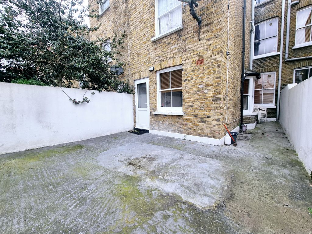 Property photo 3 of 5 Gallery