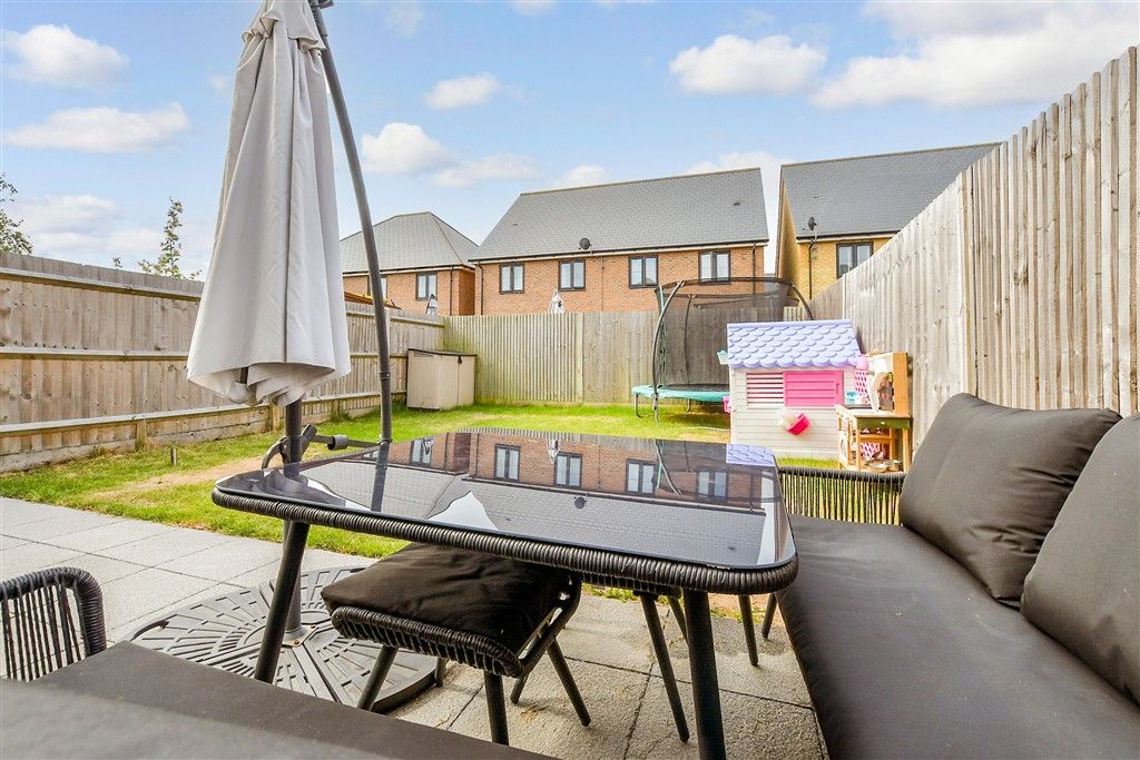 Property photo 2 of 11 External Lifestyle Photograph