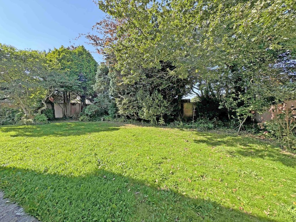 Property photo 2 of 16 Photo 2