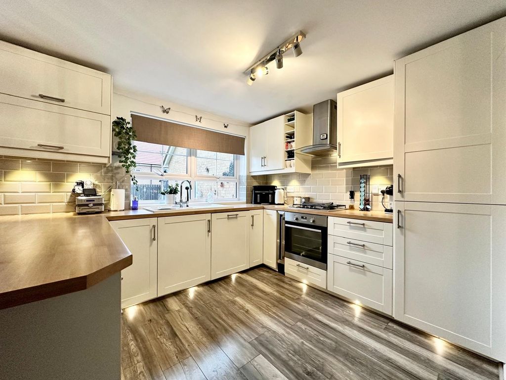 Property photo 3 of 13 Kitchen/Diner 2