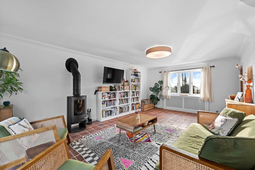 Property photo 2 of 26 Picture No. 09