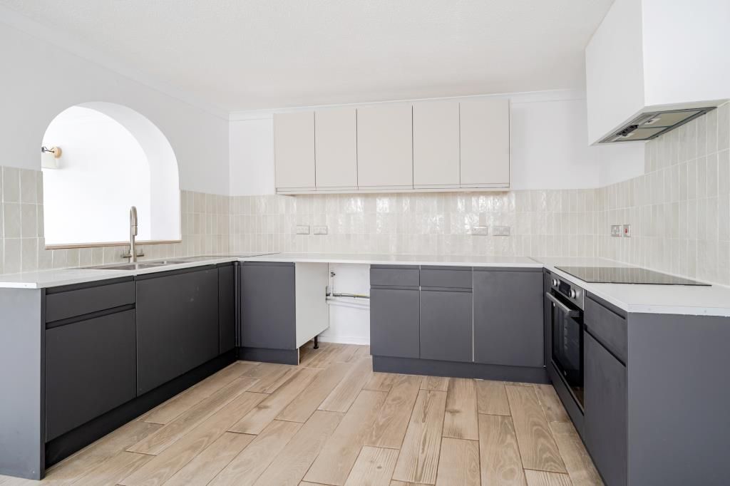 Property photo 3 of 22 Photos