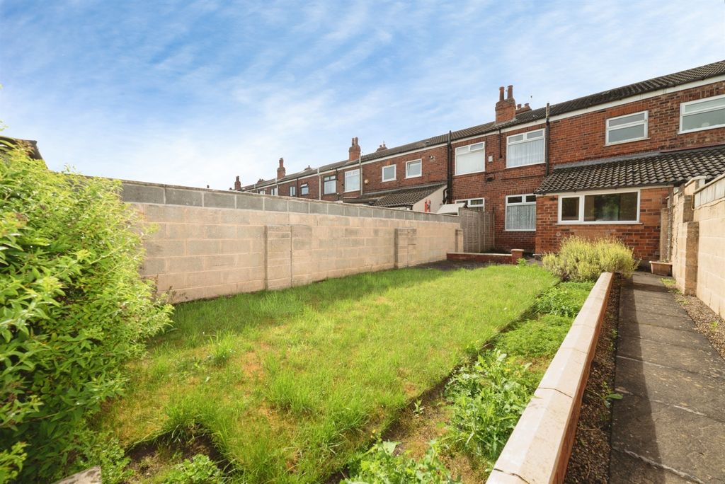 Property photo 3 of 17