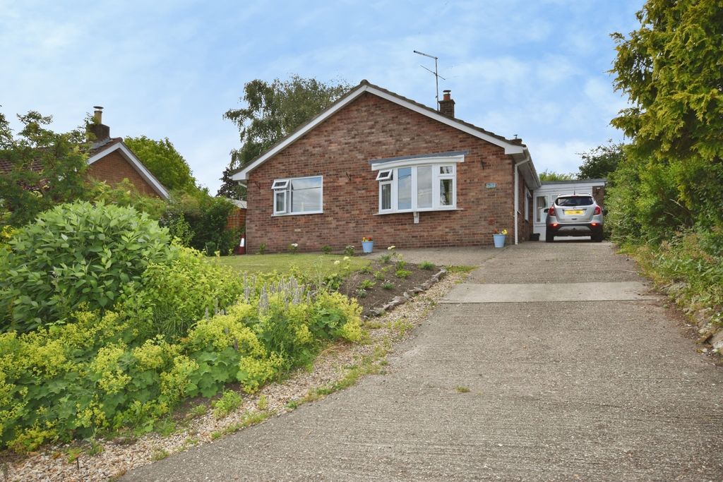 Property photo 2 of 24