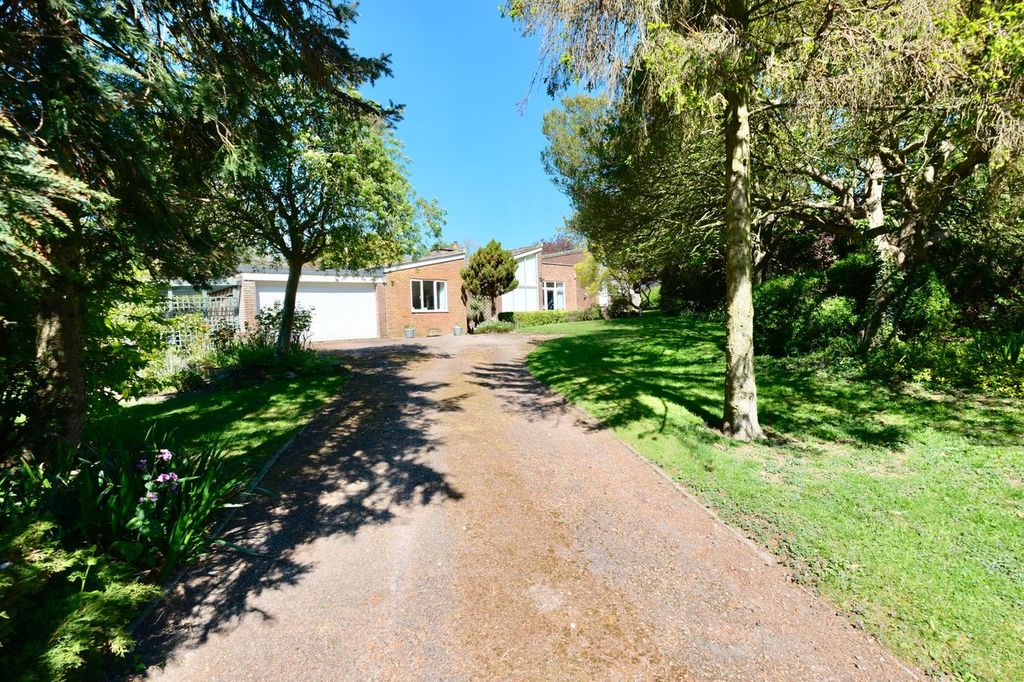 Property photo 1 of 25
