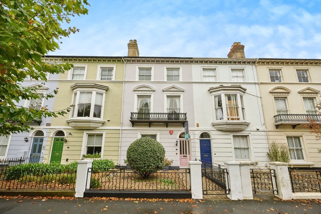 Property photo 1 of 16 Front