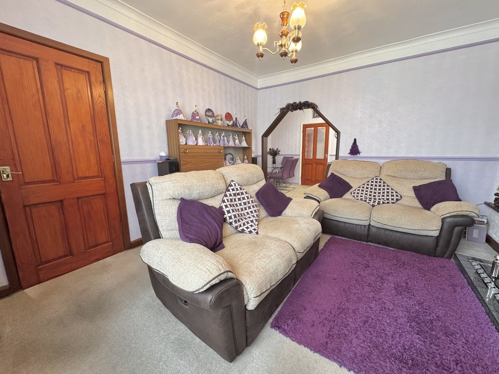 Property photo 3 of 19 Img_0316