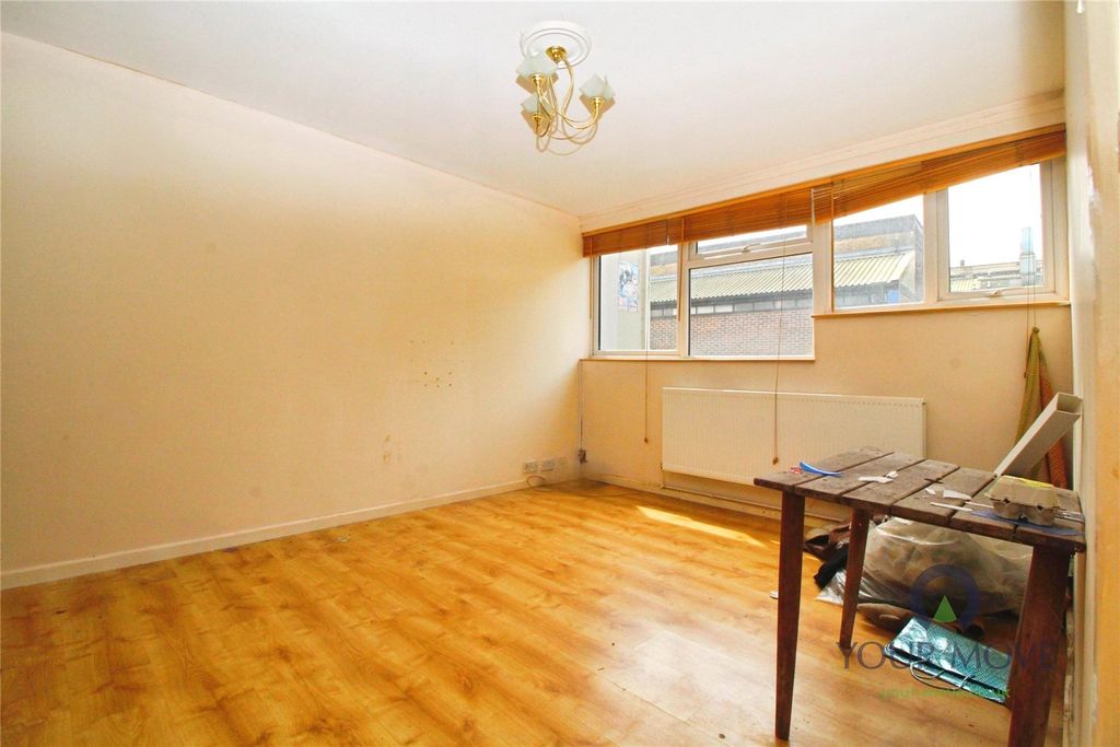 Property photo 3 of 12 Picture No. 09