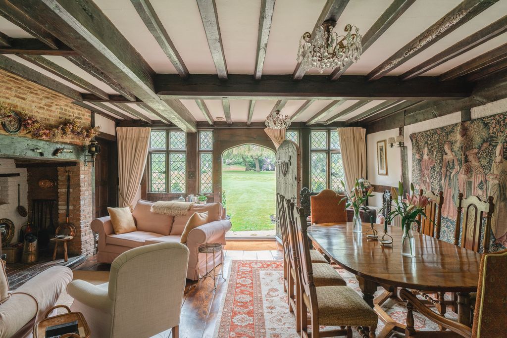 Property photo 2 of 33 215670 - Alderdenoldmanor_Highres-26.Jpg