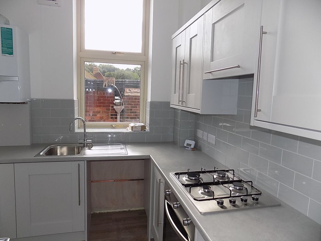 Property photo 3 of 5 Kitchen