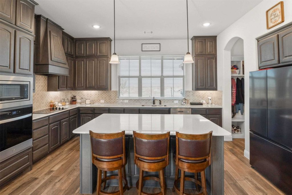 Property photo 2 of 30 <Alttext/>
