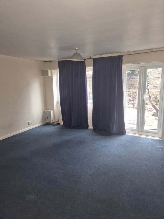 Property photo 3 of 5