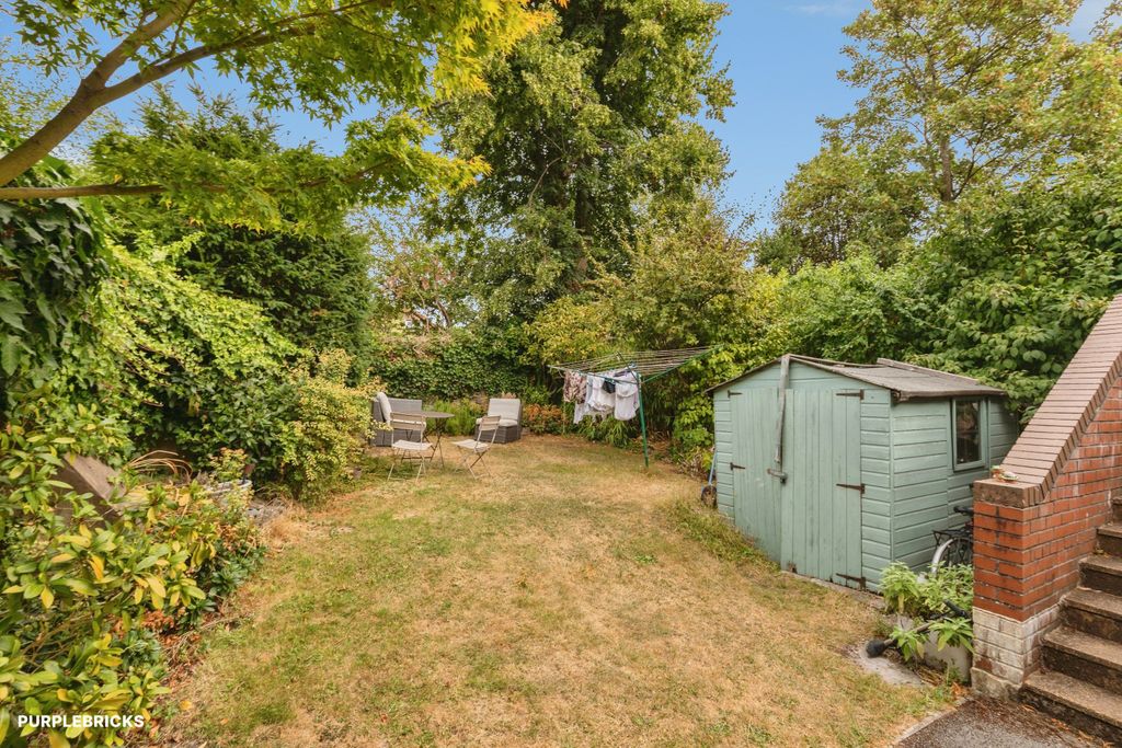 Property photo 2 of 24