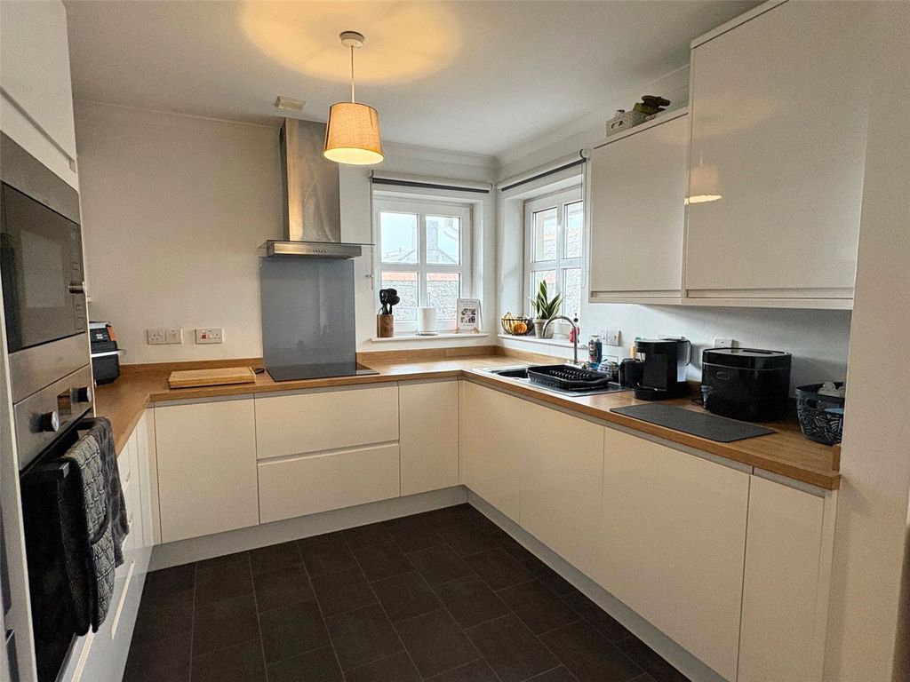 Property photo 3 of 10 Picture No. 22